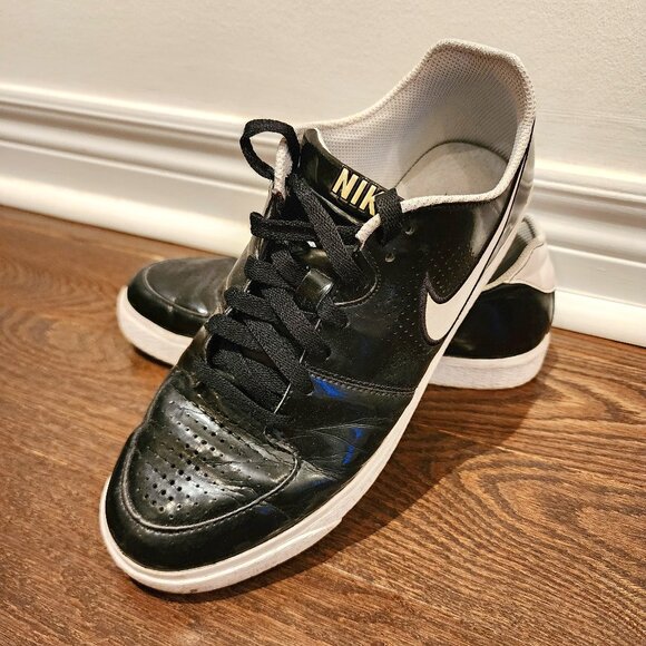 Nike - Men Black Shiny Sneaker - Picture 1 of 6